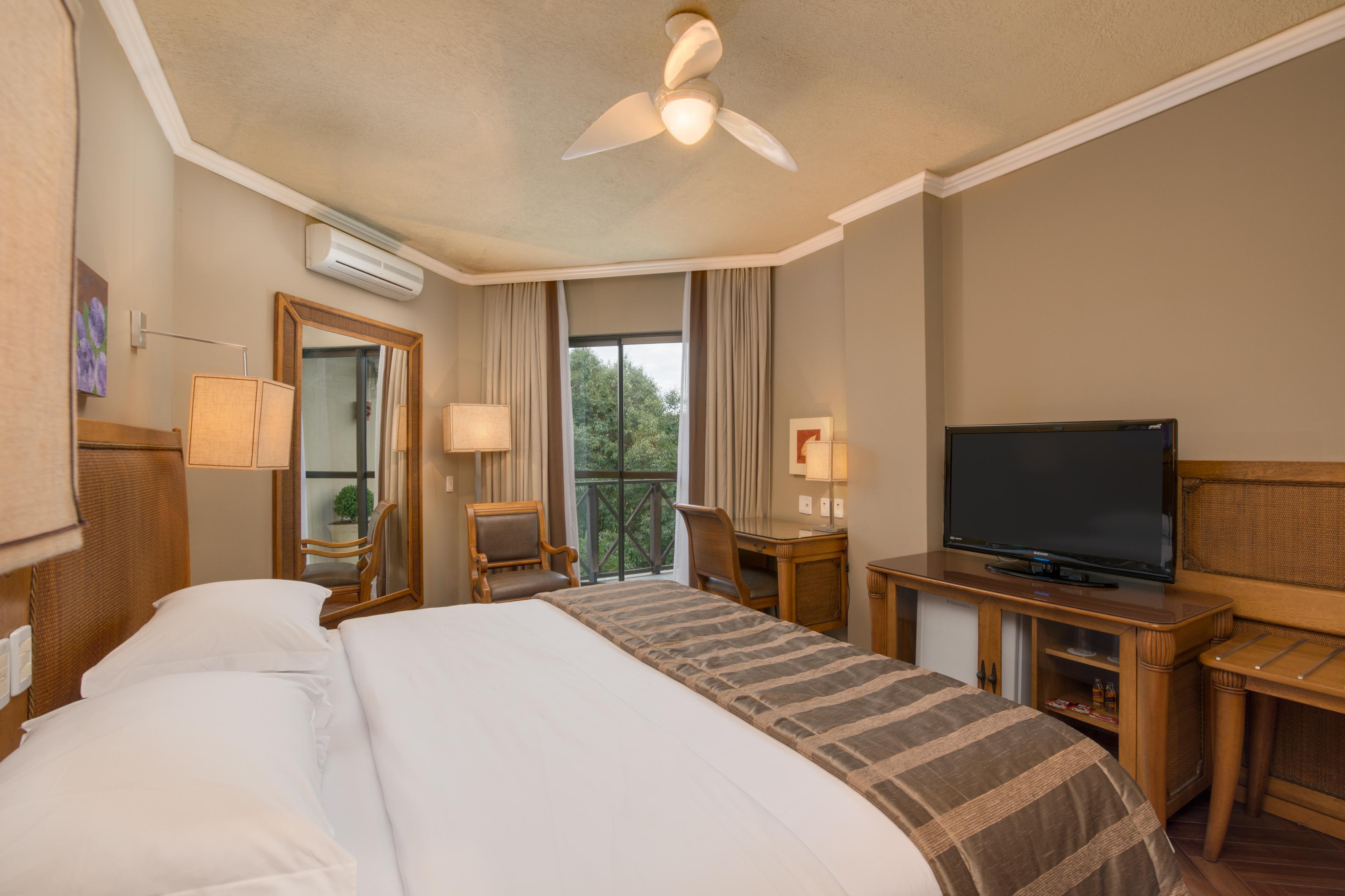 Wish Serrano Resort Грамаду Экстерьер фото A room at the hotel