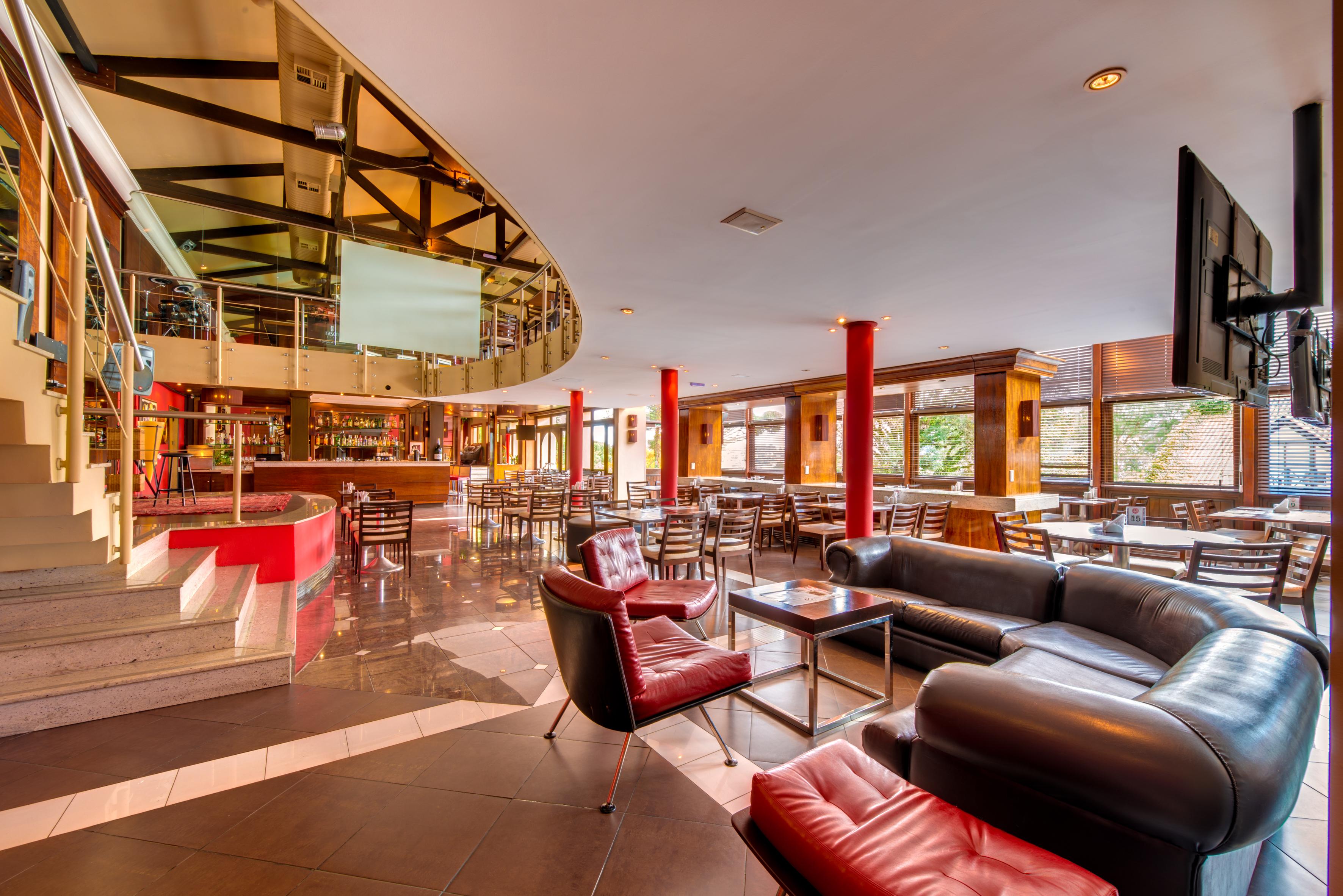 Wish Serrano Resort Грамаду Экстерьер фото The interior of the hotel
